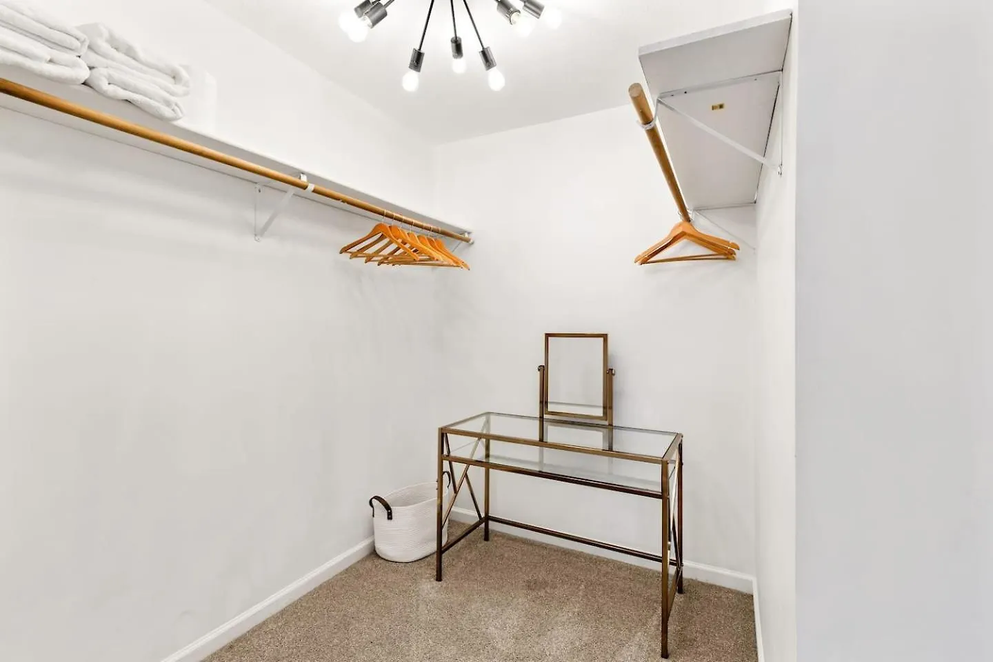 Perfect Sleep 20 Downtown 10 Queen Beds Nashville