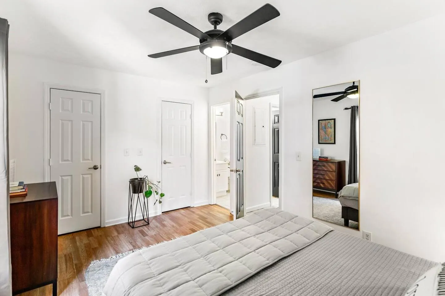 Perfect Sleep 20 Downtown 10 Queen Beds Nashville